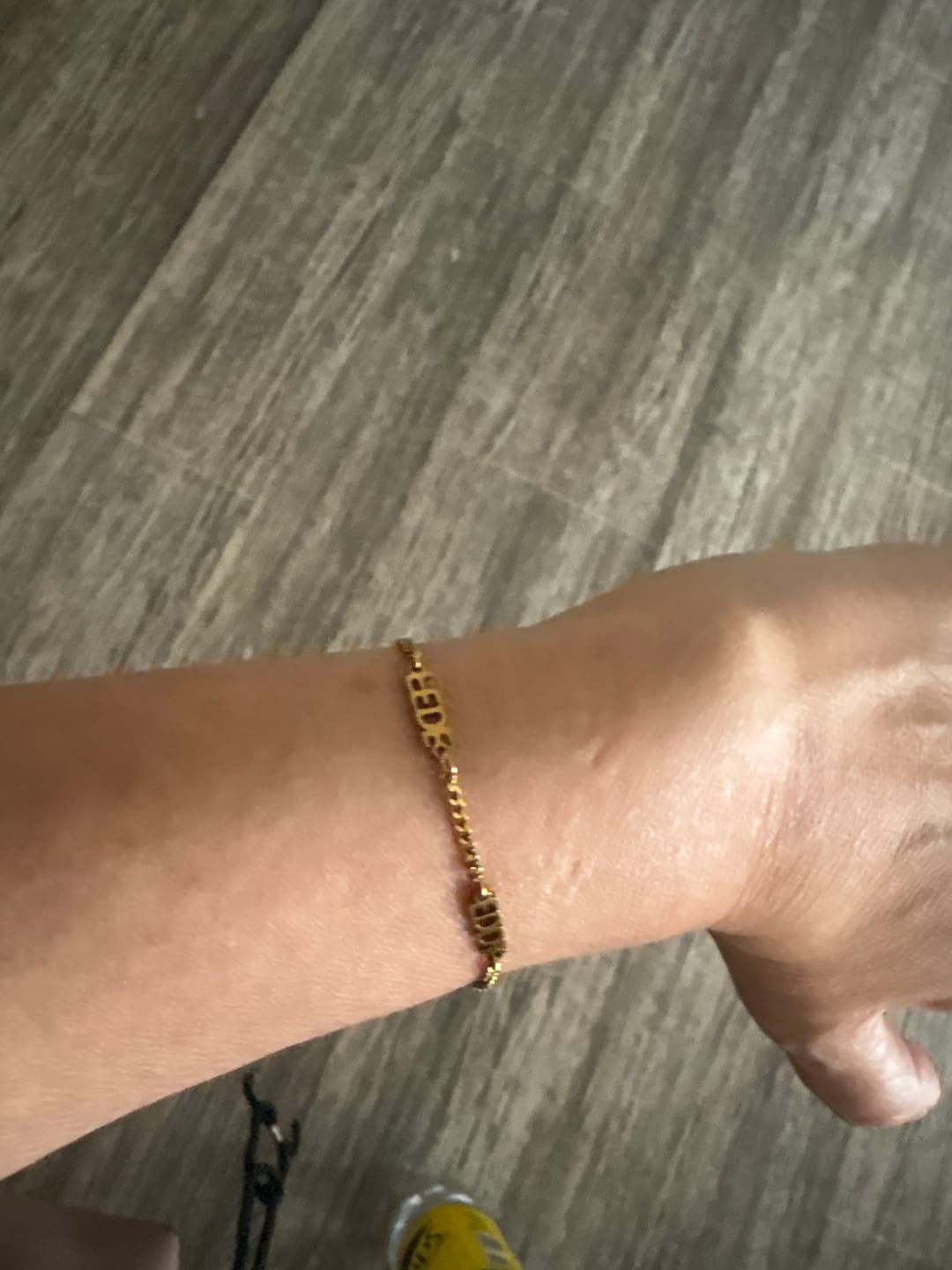 Customer photo review of Bracciale personalizzato con nome