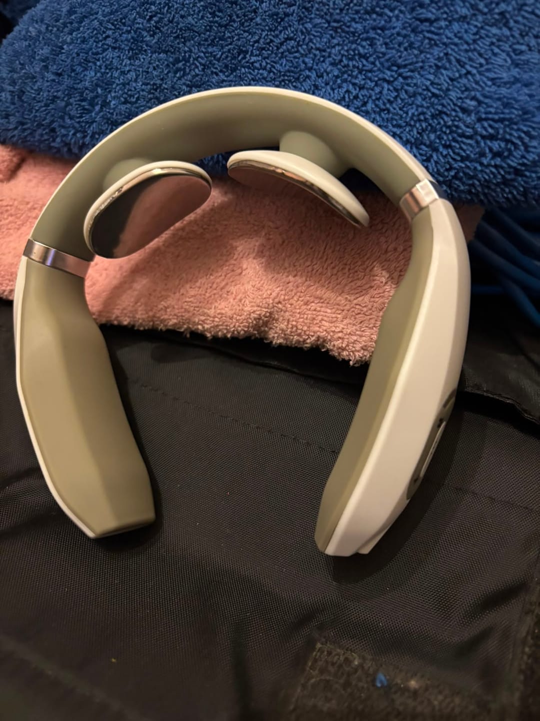 Customer photo review of Masajeador Cervical Descontracturante