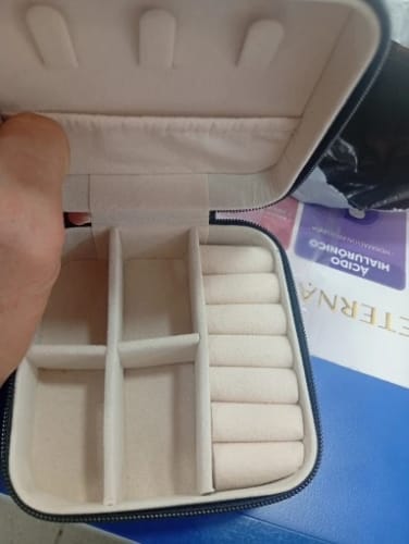 Customer photo review of Small Jewelry Box – Macaroon Style Travel Case for Studs & Rings