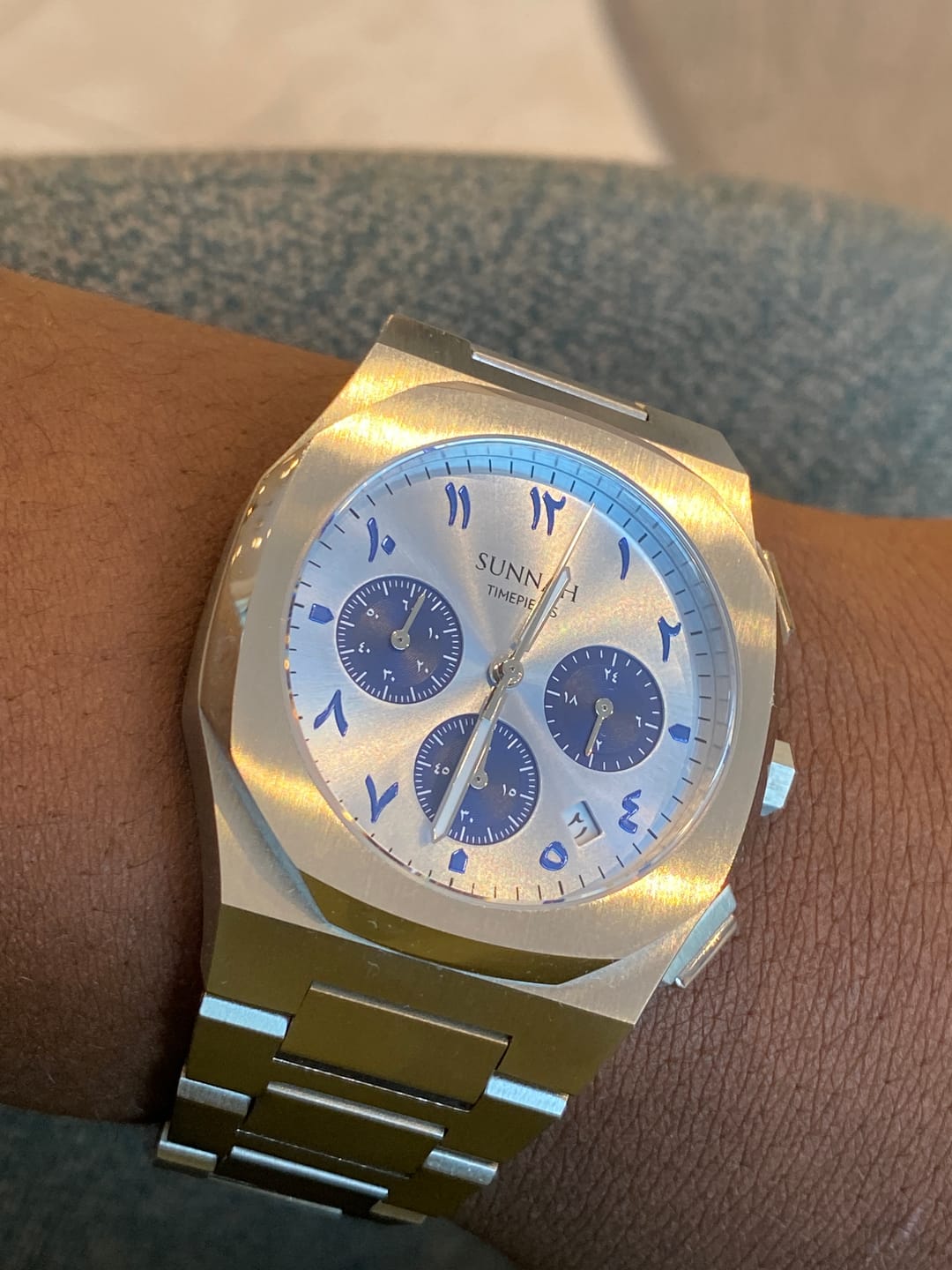 Customer photo review of 🎁 Damen: Arabic Timeless Steel - Iceblue (100% off)