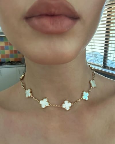 Customer photo review of Vintage Alhambra 10 Motifs Necklace Mother Of Pearl