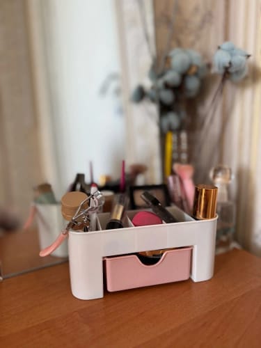 Customer photo review of Makeup Organizer with Drawer – Acrylic Brush and Lipstick Holder