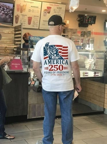 Customer photo review of USA 250th Anniversary 1776–2026 Graphic T-Shirt