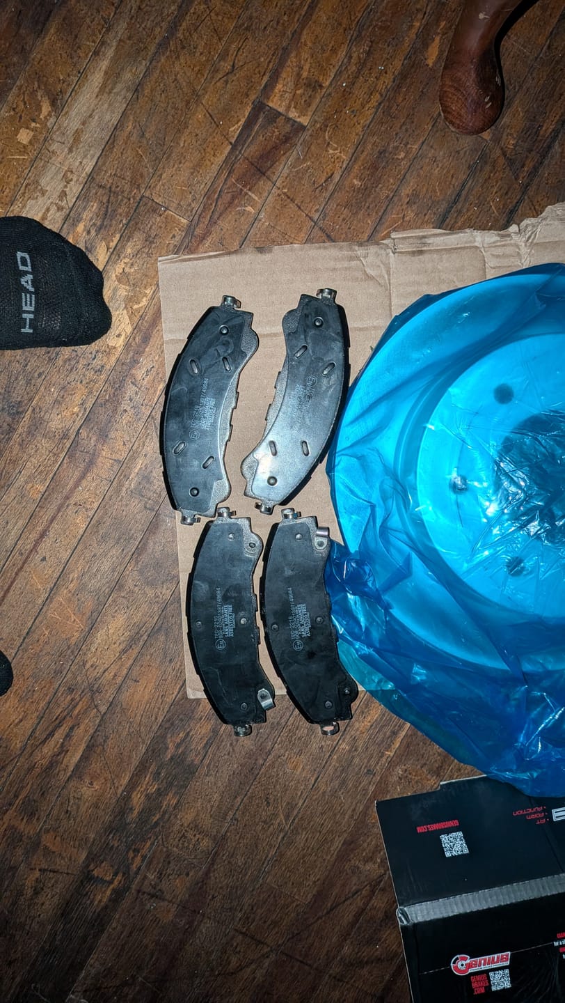 Customer photo review of Front Rear Coated Disc Brake Rotors And Ceramic Pads Kit For 2019-2023 Ford Ranger KGT-102884