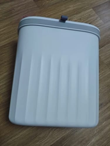 Customer photo review of Wall Mounted Trash Can – 12L Hanging Bin for Kitchen Cabinets
