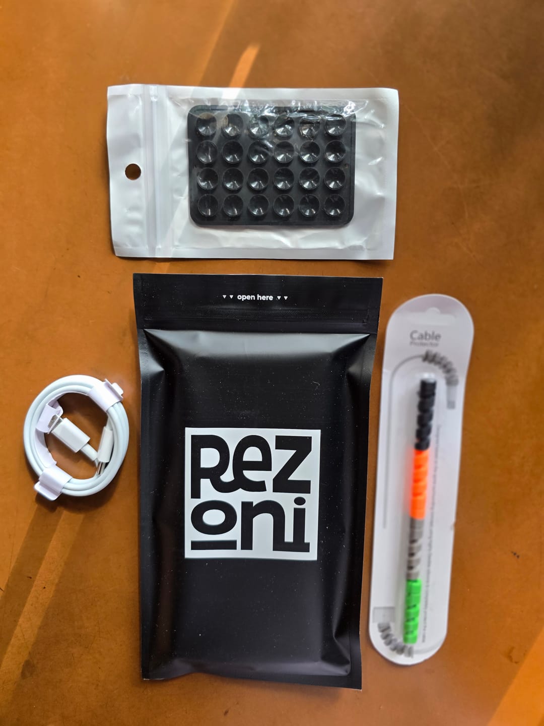 Customer photo review of Anti-Yellow Magsafe Clear Case