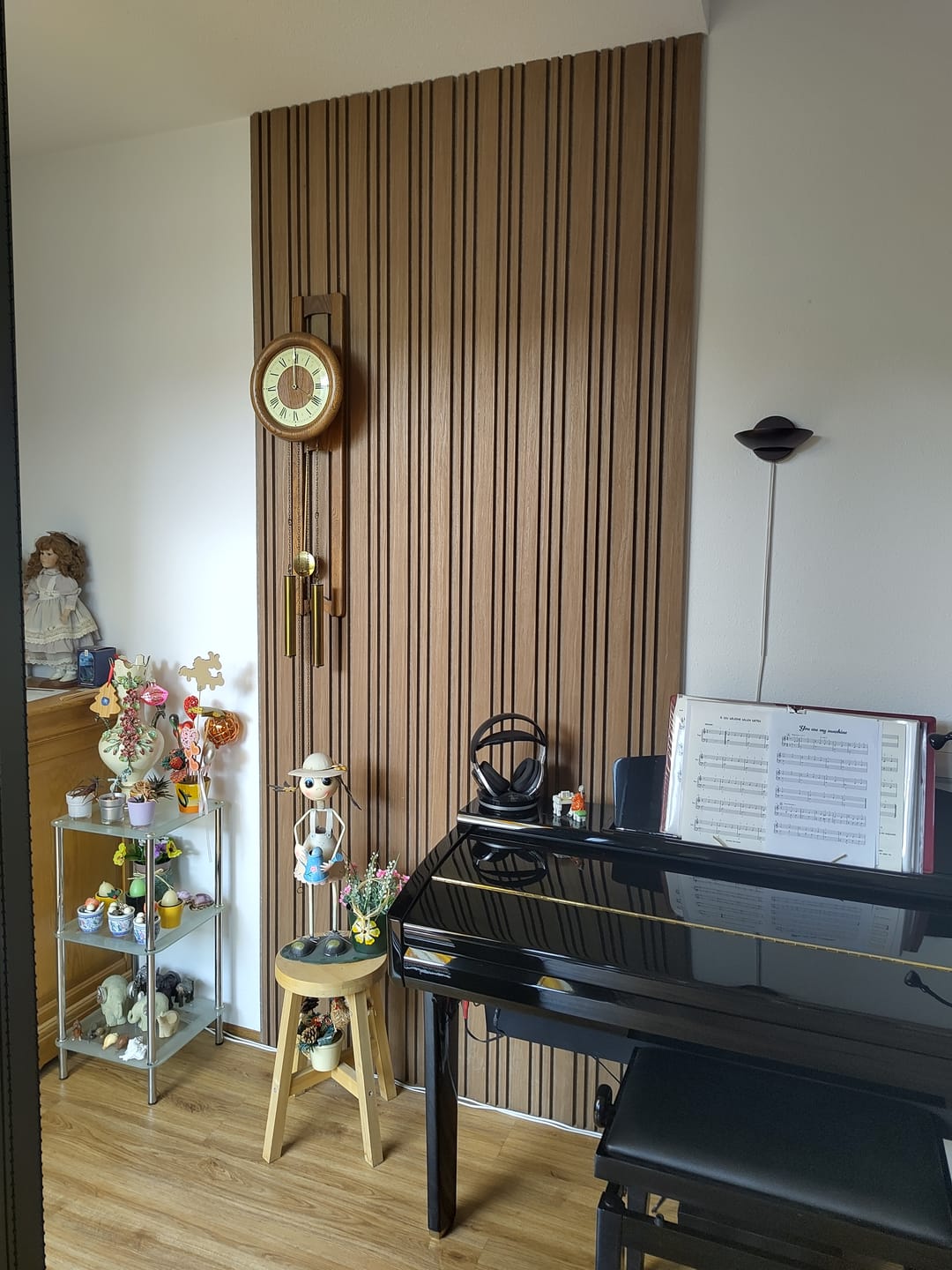 Customer photo review of Akoestische panelen 270 x 60 x 2.2 cm - Mokka Avorio