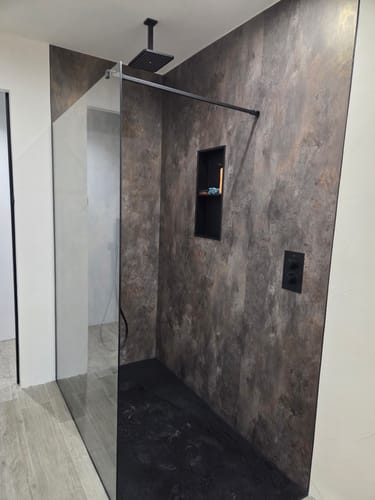 Customer photo review of Panneau Mural Salle de Bain SPC Bronze Cuivré – Étanche & Anti-Rayure