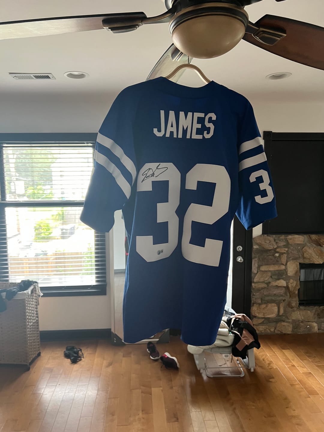 Customer photo review of Edgerrin James Autograph Signing