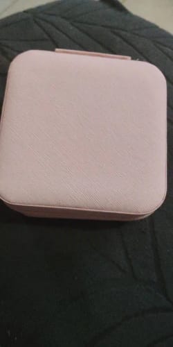 Customer photo review of Small Jewelry Box – Macaroon Style Travel Case for Studs & Rings
