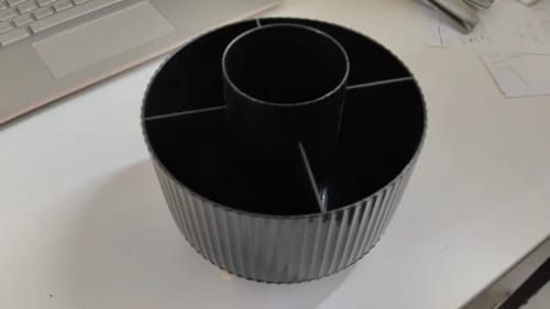 Customer photo review of Rotating Makeup Storage – 360° Desktop Cosmetic Organizer