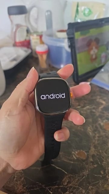 Customer photo review of Smartwatch 5G AMOLED 2,4" con fotocamera rotante