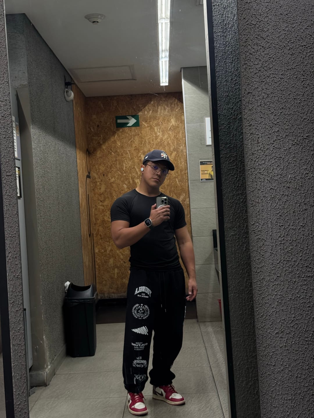 Customer photo review of 204 - Immortal Killer Joggers
