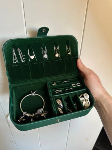 Customer photo review of Travel Jewelry Box – Portable Leather Organizer Case