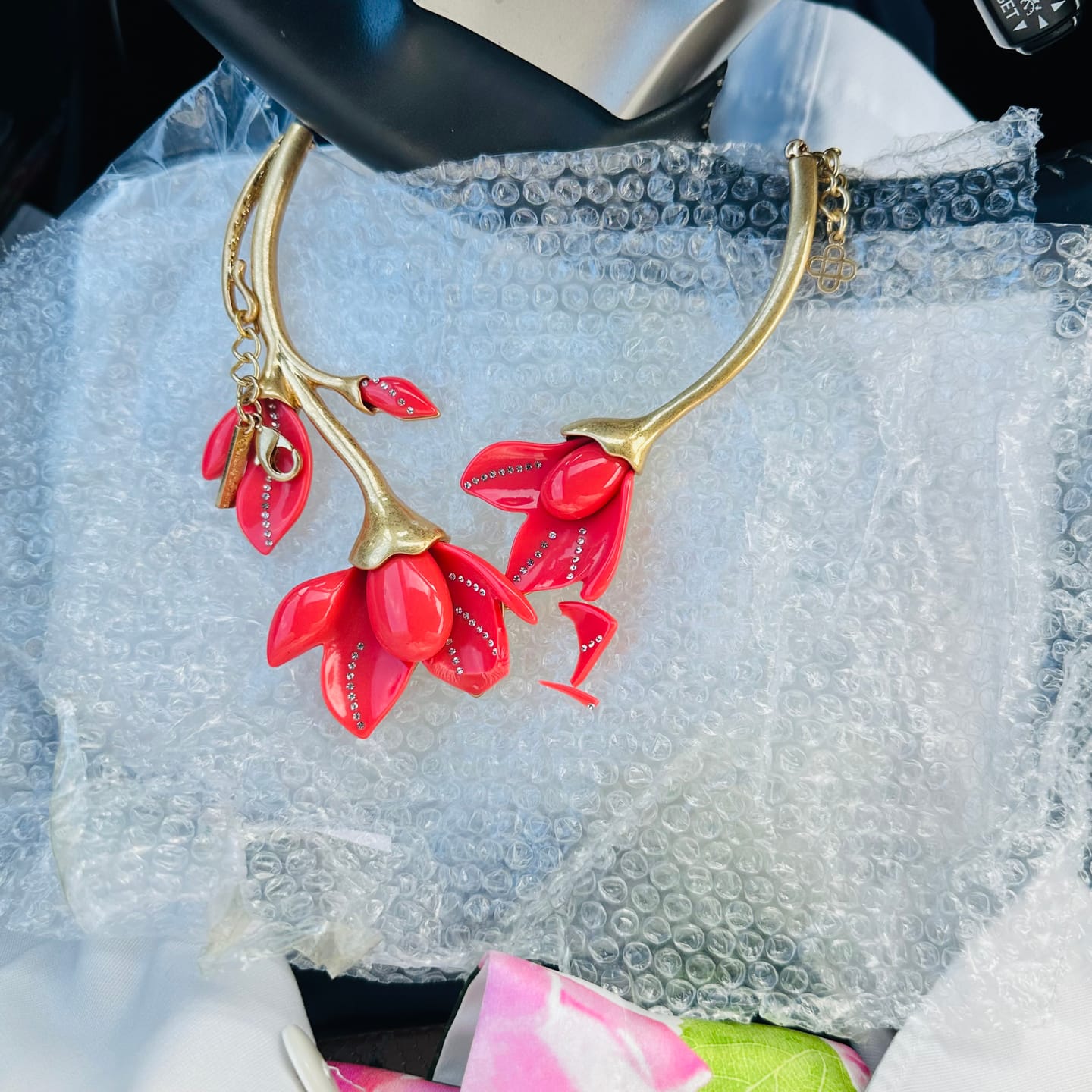 Customer photo review of Blooming Magnolia Retro Flower Necklace