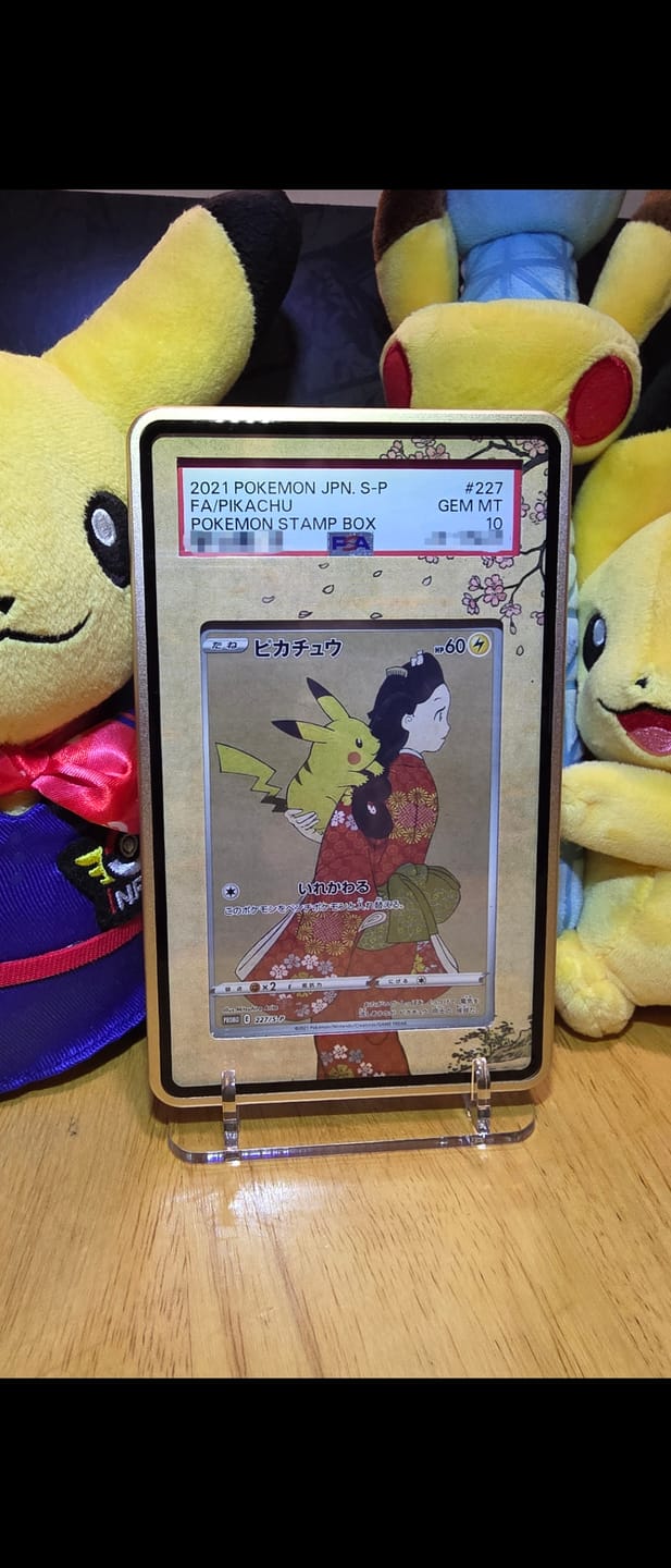 Customer photo review of Pikachu 227 S-P Promo JP Extended Art Display Cases
