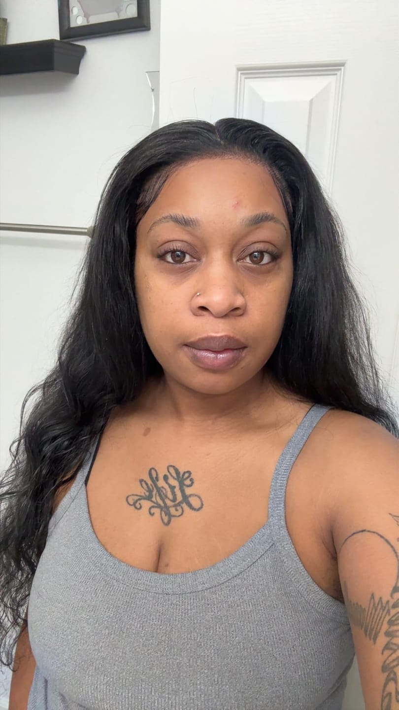 Customer photo review of Wavymy HD Lace Wear Go Wigs Dome Cap Glueless Straight 7x5 Lace Closure Wigs 180% Density