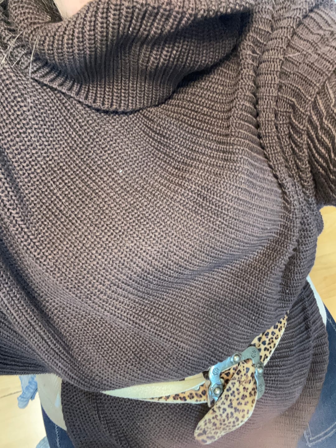 Customer photo review of SWEATER CELINE CAFÉ - CHALECO DE ALGODÓN TIPO PONCHO CON MANGAS