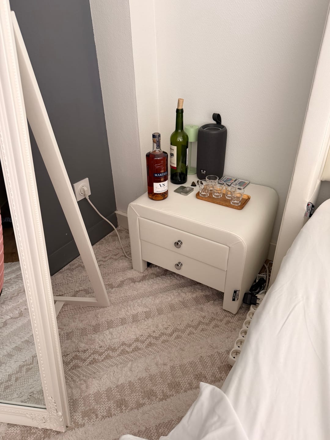 Customer photo review of Table de chevet avec 2 tiroirs - ARGO