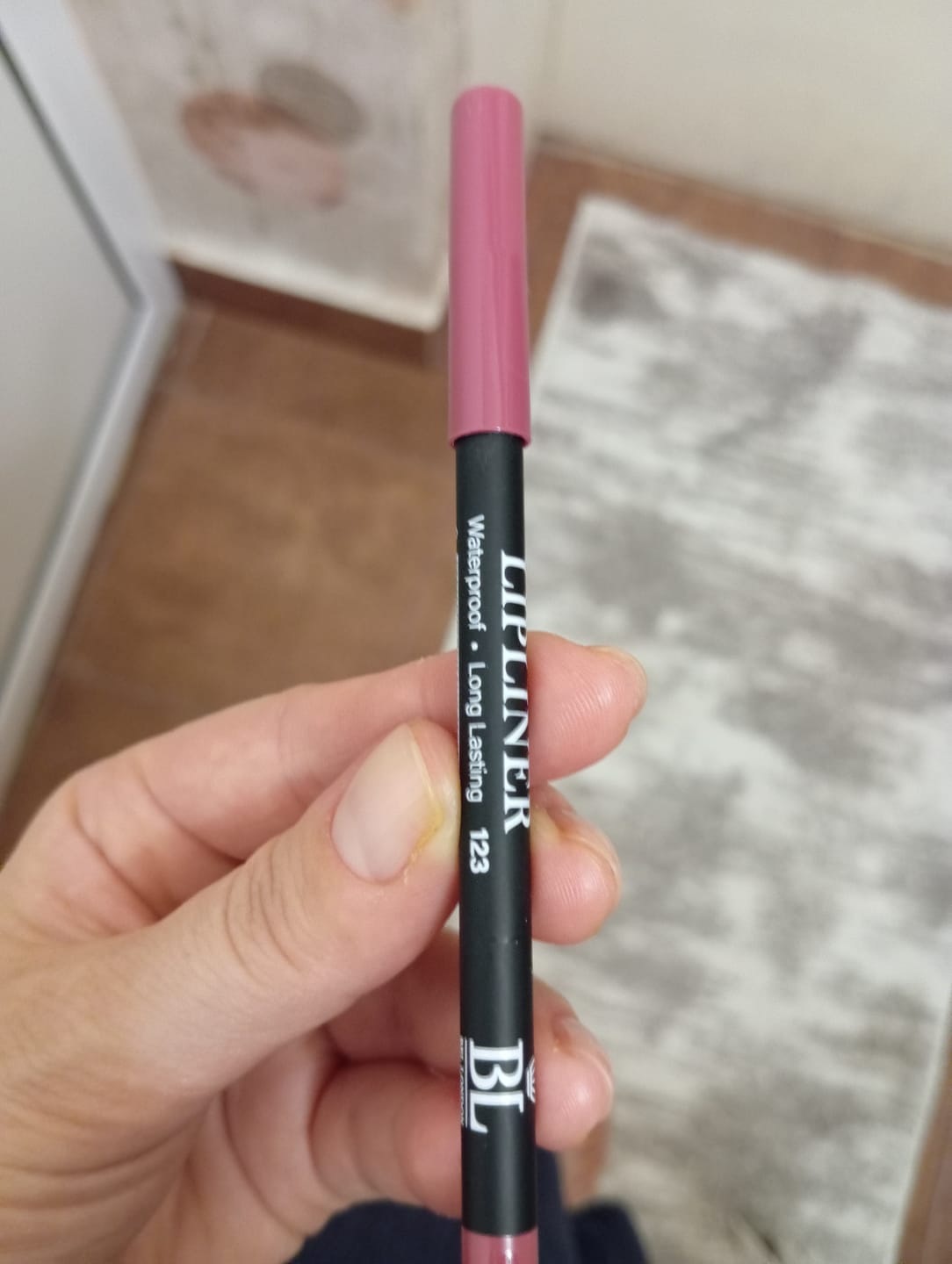 Customer photo review of Молив за устни BEL LONDON LIPS PENCILS