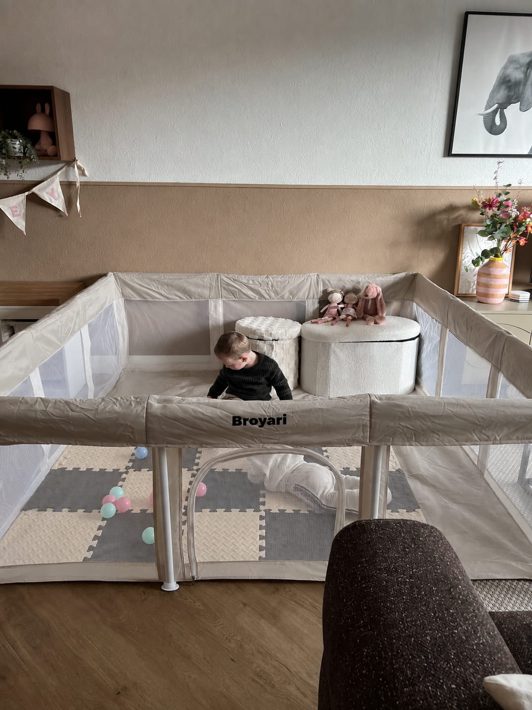 Customer photo review of Grondbox Baby Beige – Inklapbaar – Inclusief mat & Speelballen | Broyari