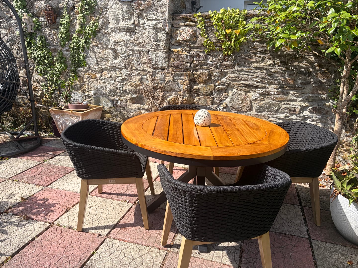 Customer photo review of Tuscany 4 Seater Round Dining Set with Eden Night Dining Chairs