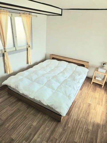 Customer photo review of Hotel Style Comforter – Lightweight Fluffy Winter Quilt