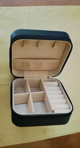 Customer photo review of Small Jewelry Box – Macaroon Style Travel Case for Studs & Rings