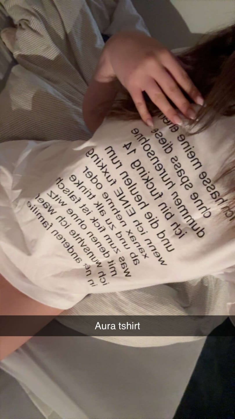 Customer photo review of Ich hasse meine Eltern T-Shirt