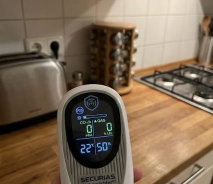 Customer photo review of SECURIAS™ Wohnwächter - 4 in 1 CO Detektor