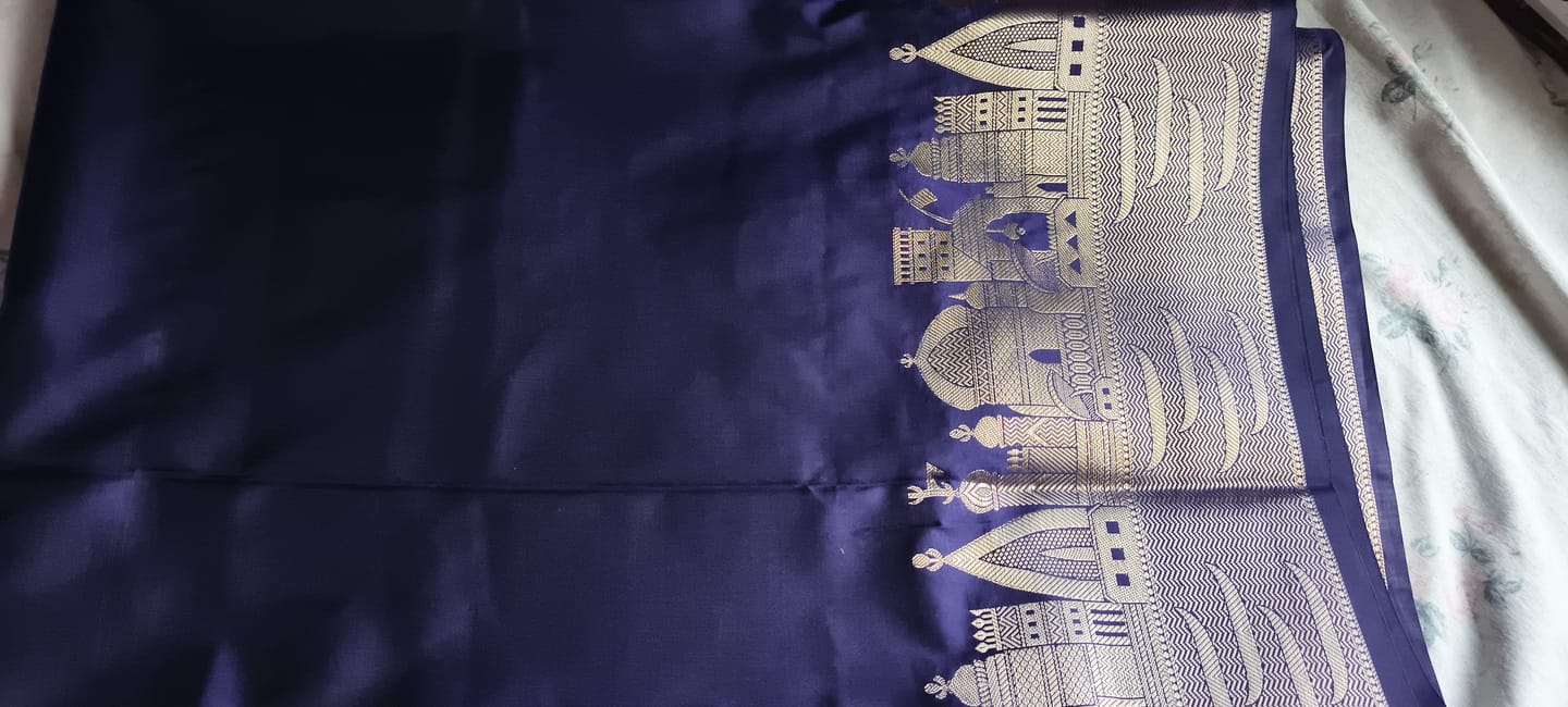 Customer photo review of Navy Blue Kalyug Plain Semi Katan Silk Banarasi Saree