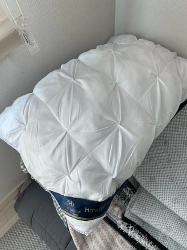 Customer photo review of Hotel Pillow – 5-Star Three-Dimensional Sleeping Pillow
