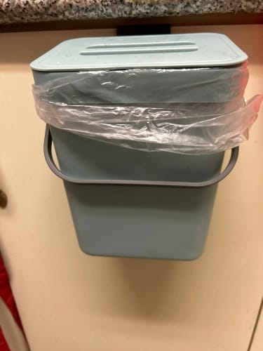 Customer photo review of Quiet Close Trash Can – Space-Saving Sealed Kitchen Bin