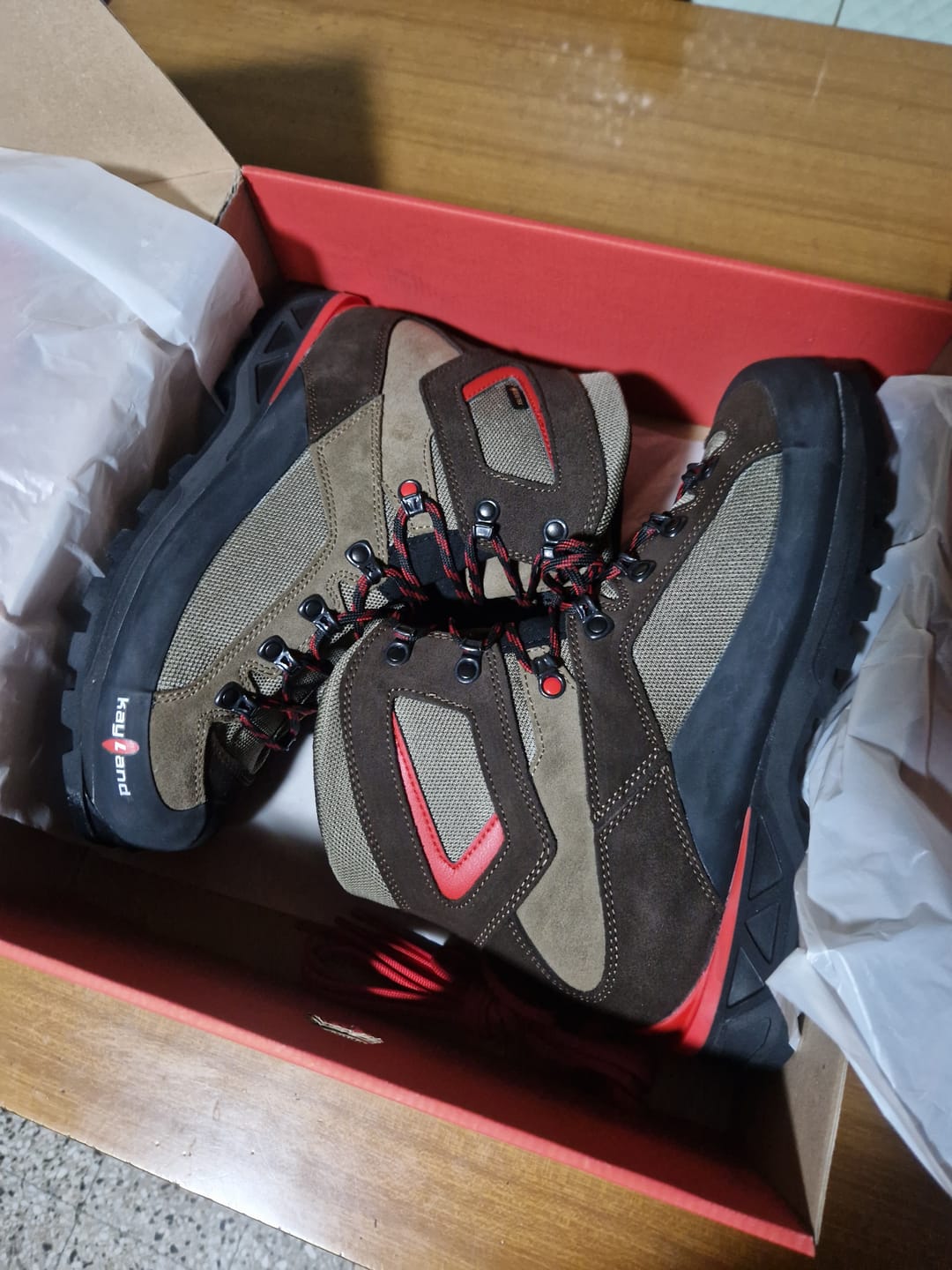 Customer photo review of Kayland Karatau GTX — Scarpone da Caccia in Montagna Gore-Tex, Suola Vibram Mulaz Evo