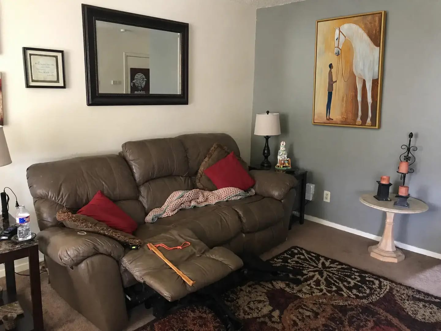 Customer photo review of Minimalist Man with White Horse