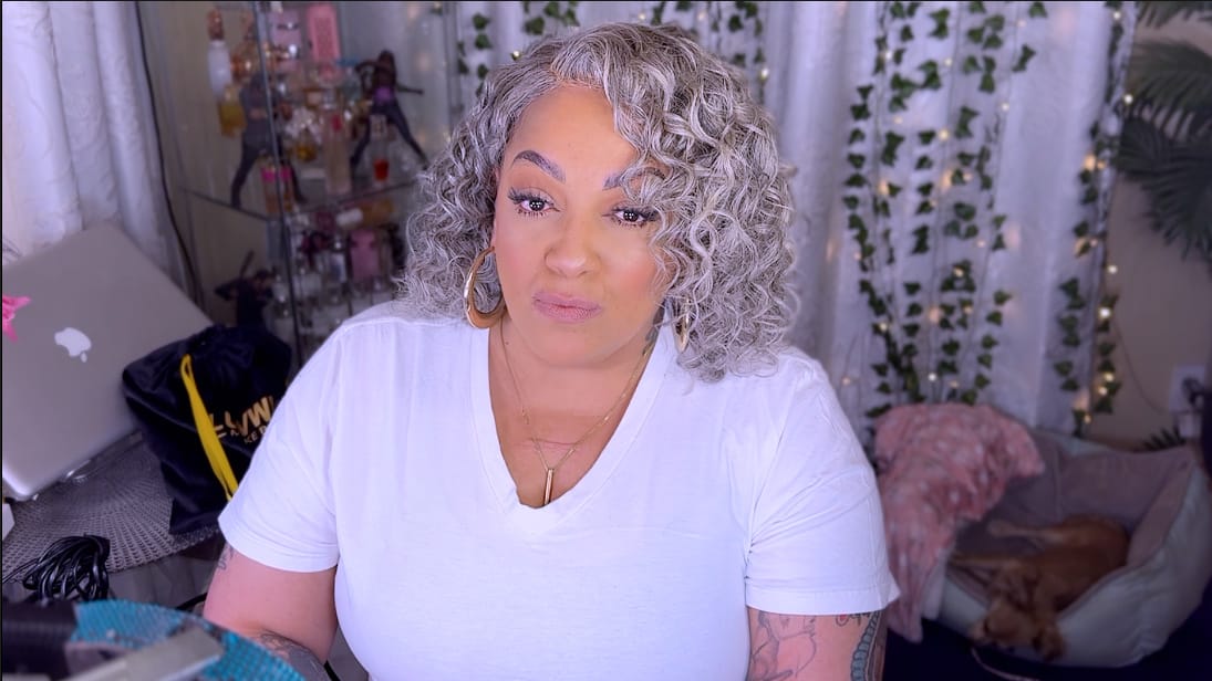 Customer photo review of Luvwin 5x5 Lace Salt and Pepper Loose Water Wave Human Hair Gray Wig For Seniors