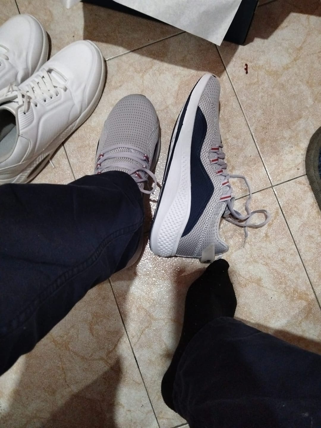 Customer photo review of Tenis Mobi Men