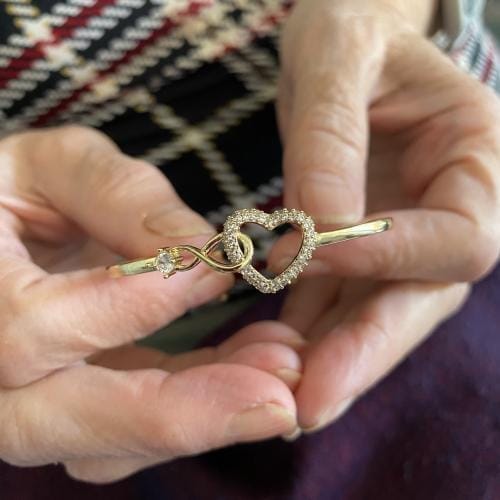 Customer photo review of Mor Och Dotter – Infinity Heart-Armband – Så Stolt Över Dig