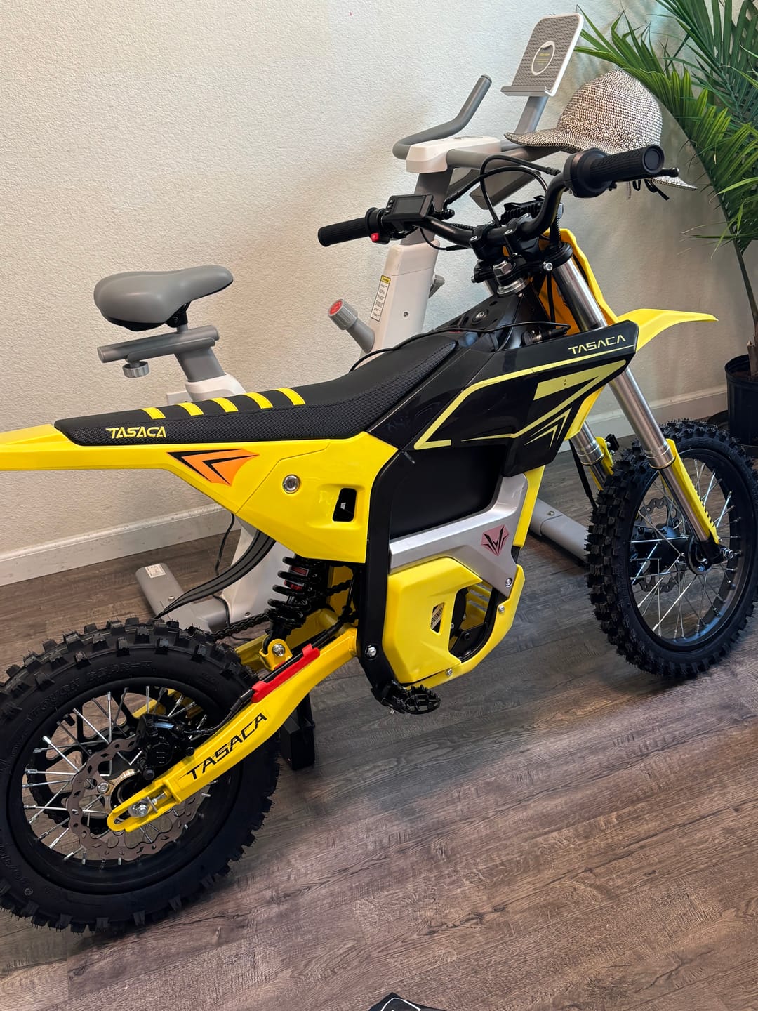 Customer photo review of Tasaca® T500 Electric Mini Dirt Bike For Teens & Adults