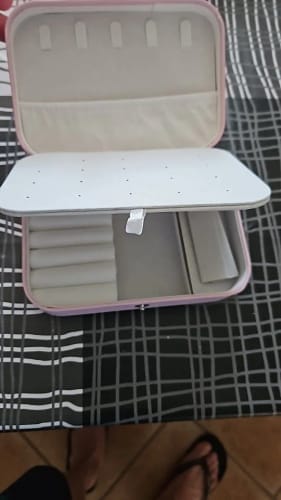 Customer photo review of Mini Jewelry Box – Velvet Lined Travel Case for Rings & Earrings