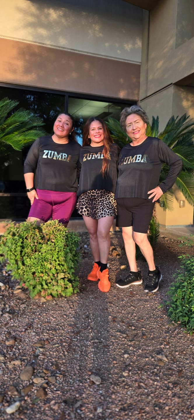 Customer photo review of Worldwide Long Sleeve Loose Mesh Top