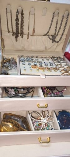 Customer photo review of Drawer Jewelry Box – Three Layer Leather Lockable Case