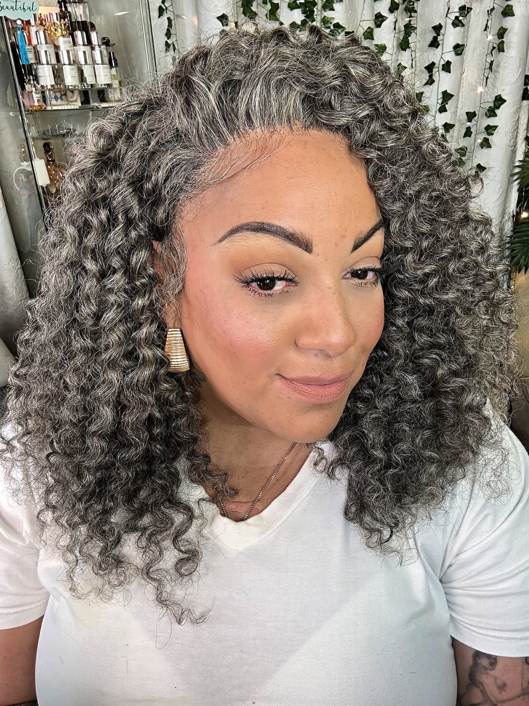 Customer photo review of Luvwin 13x4 Salt And Pepper Wand Curly Glueless Gray Color Pre-Cut Lace Wig