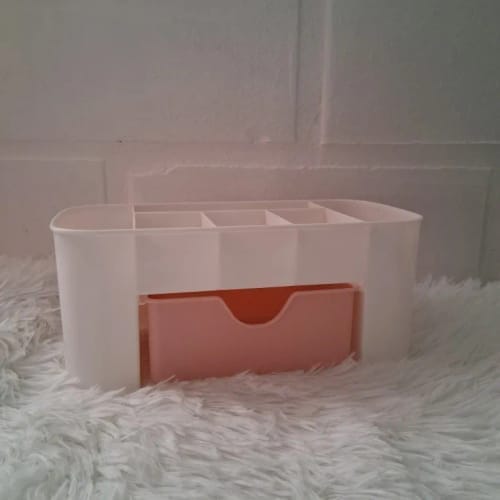 Customer photo review of Makeup Organizer with Drawer – Acrylic Brush and Lipstick Holder