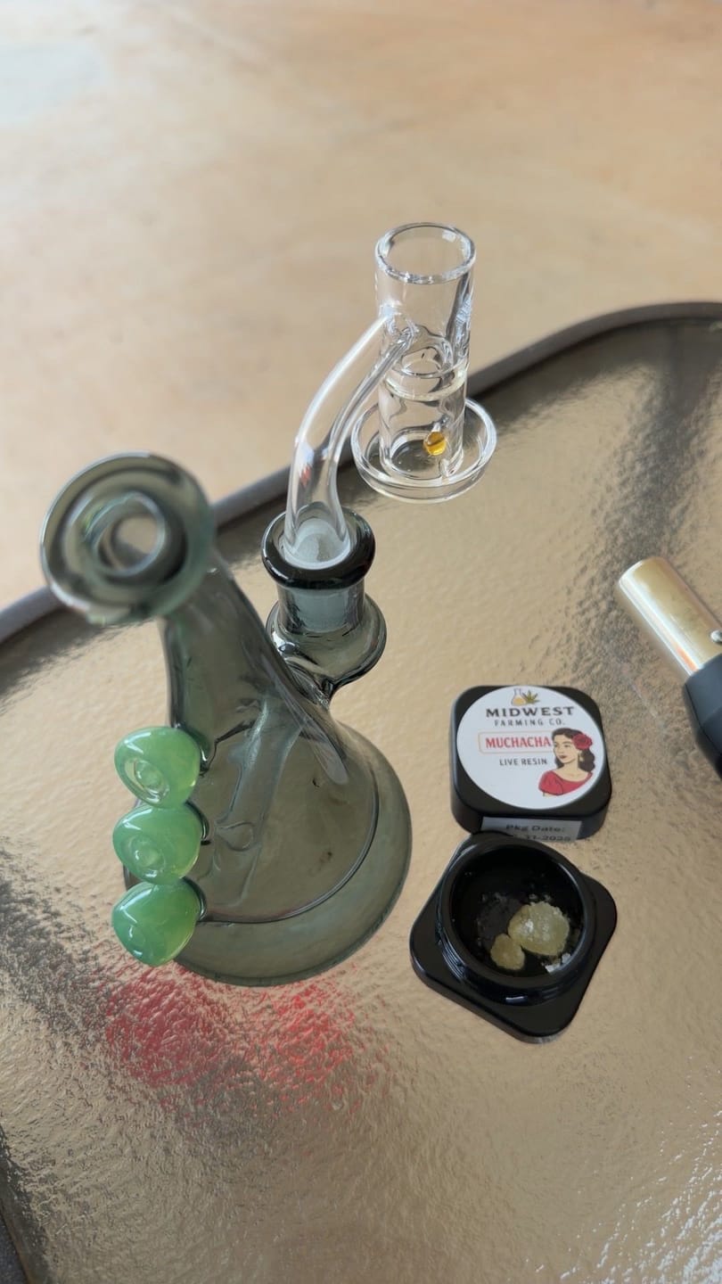 Customer photo review of HONEYSUCKLE XL QUARTZ BANGER - 90° DEGREE | YL