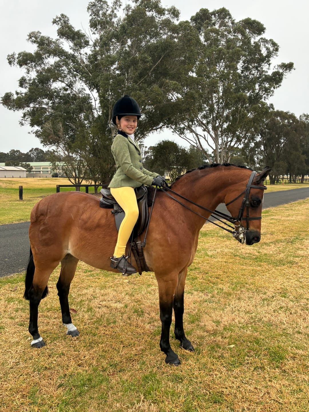 Customer photo review of Thames Children's London Show Tights - Buttercup