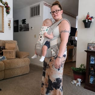 Customer photo review of 2-In-1 Hip Seat Carrier