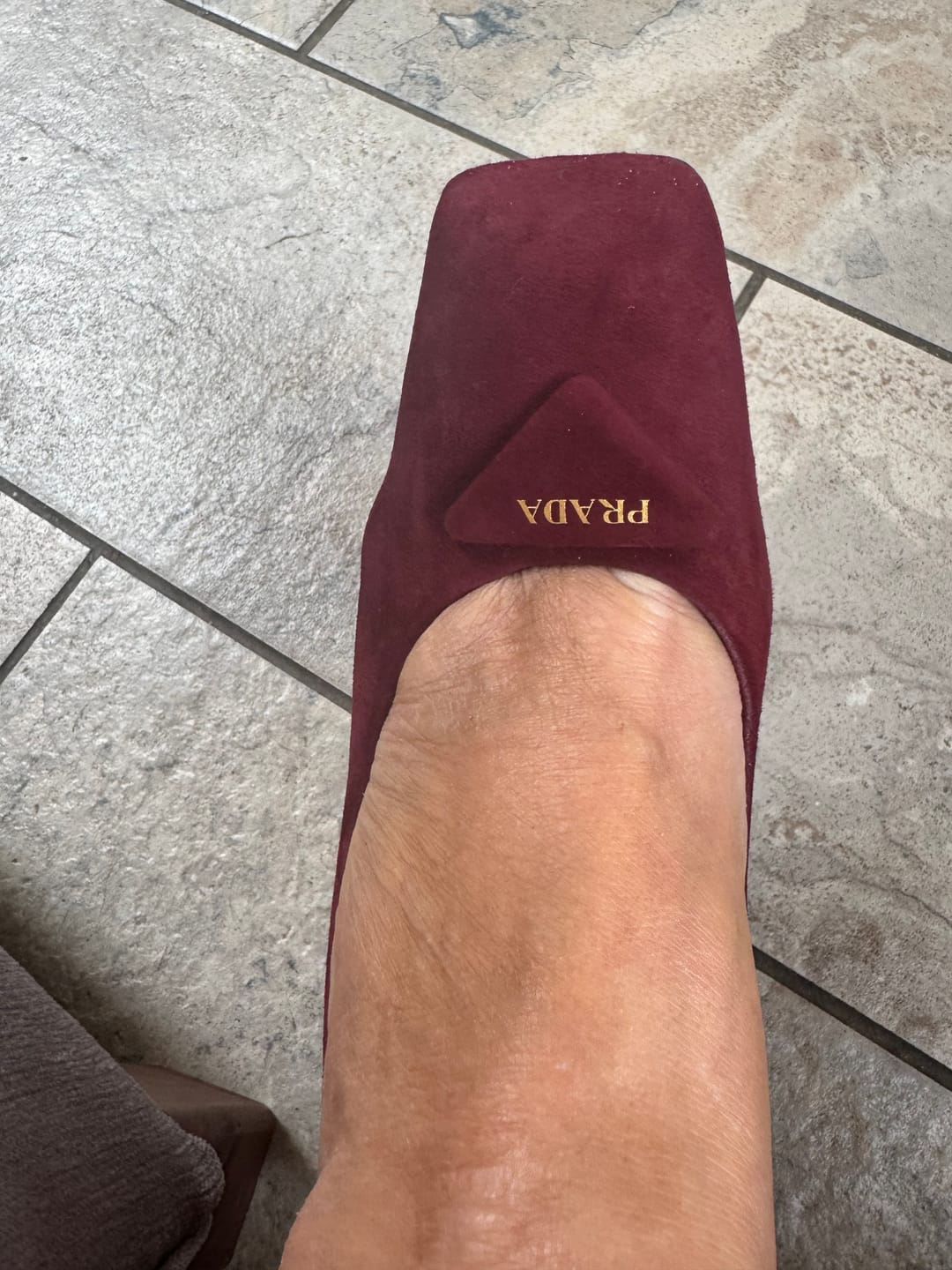 Customer photo review of PRA 26SS High Heel Pump 85 Burgundy Suede 592370