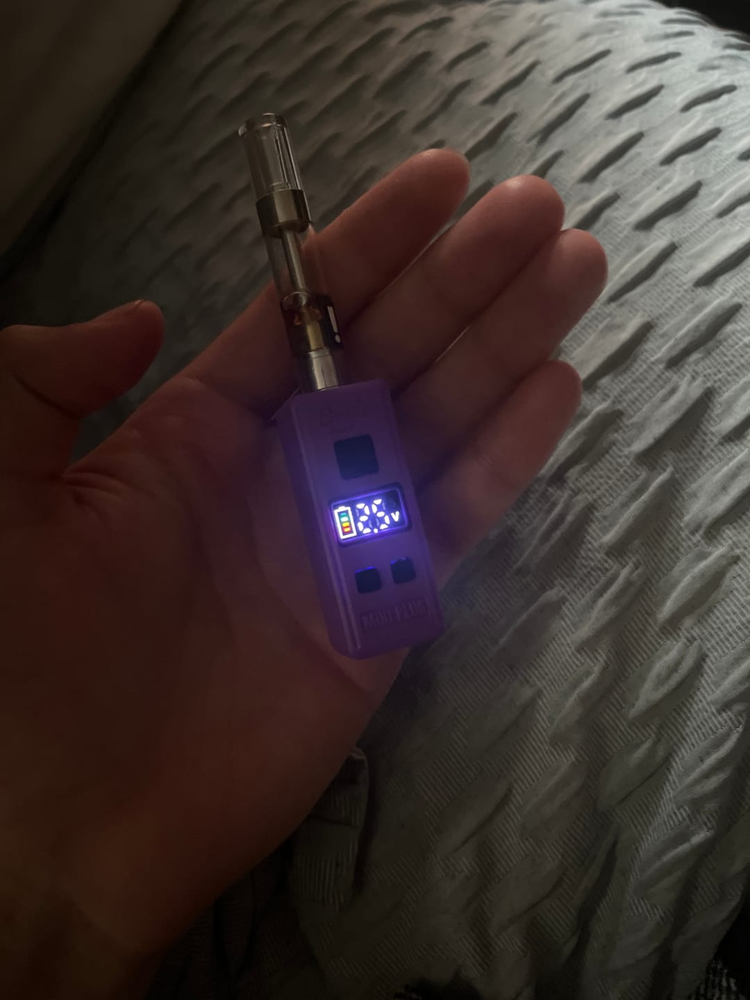 Customer photo review of Mini Plug 510 Cart Battery with Built-in USB-C Cable, Adjustable Voltage, LED Display