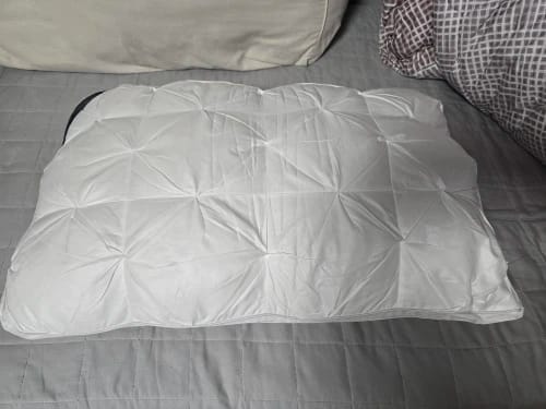 Customer photo review of Hotel Pillow – 5-Star Three-Dimensional Sleeping Pillow